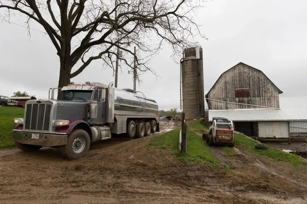 The milk truck makes what will probably be its final pick up at Wylymar Farms. Image by Mark Hoffman. United States, 2019.