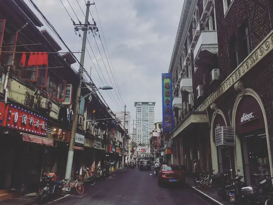 A quiet street in Shanghai on Sunday, Oct. 1, 2017. Image by Kelsey Kremer. China, 2017.