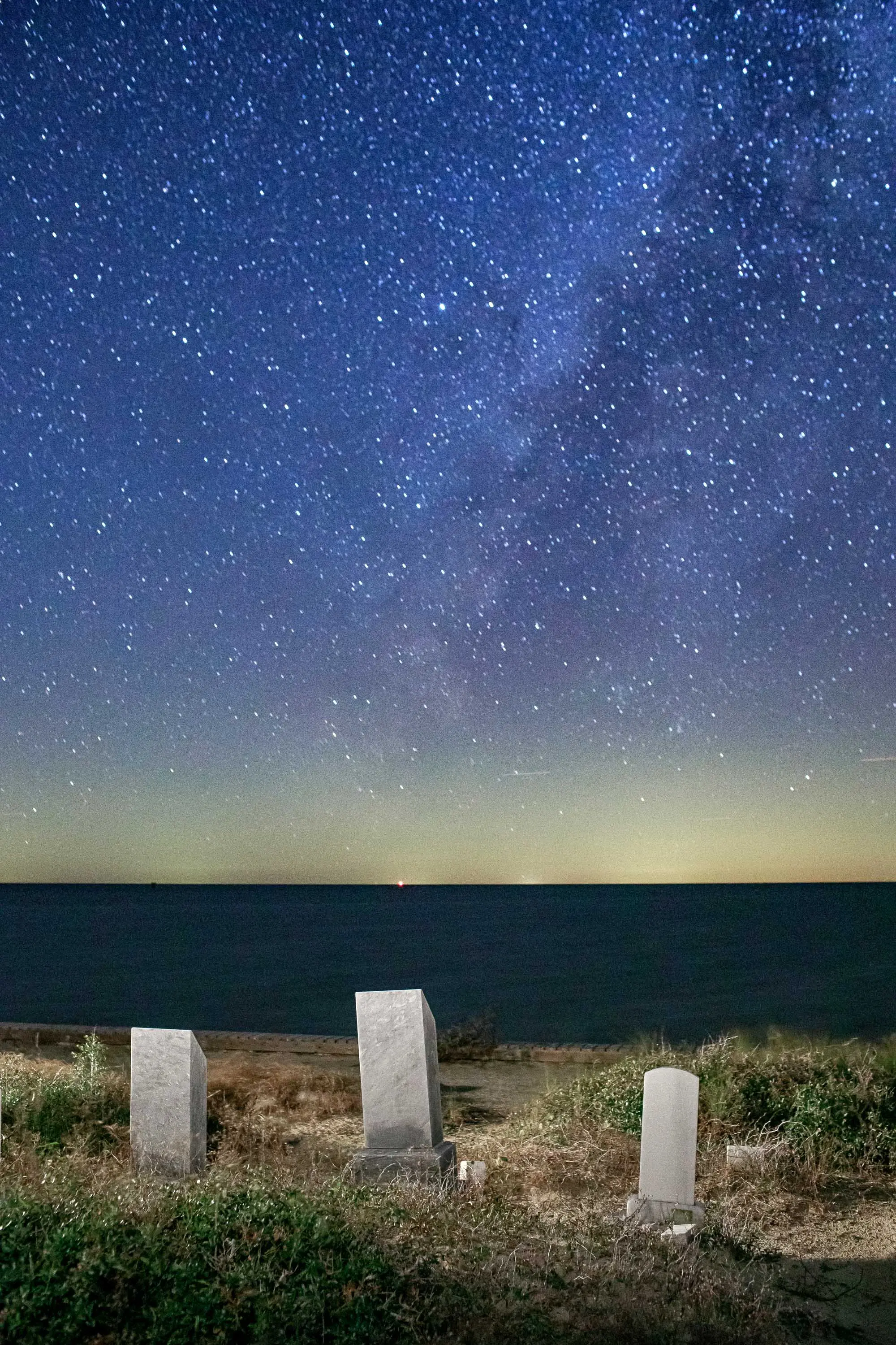 The Milky Way over the Pamlico Sound to the west of the cemetery on a new moon in November 2020.