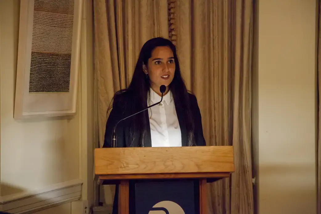 Photojournalist and student fellow alumni Meghan Dhaliwal speaks at the evening dinner. Image by Jin Ding. United States, 2018.