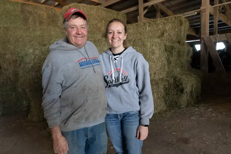 Marty Nigon and his daughter Kristyn on the family’s farm in Greenwood. (Mark Hoffman / Milwaukee Journal Sentinel)<br />

